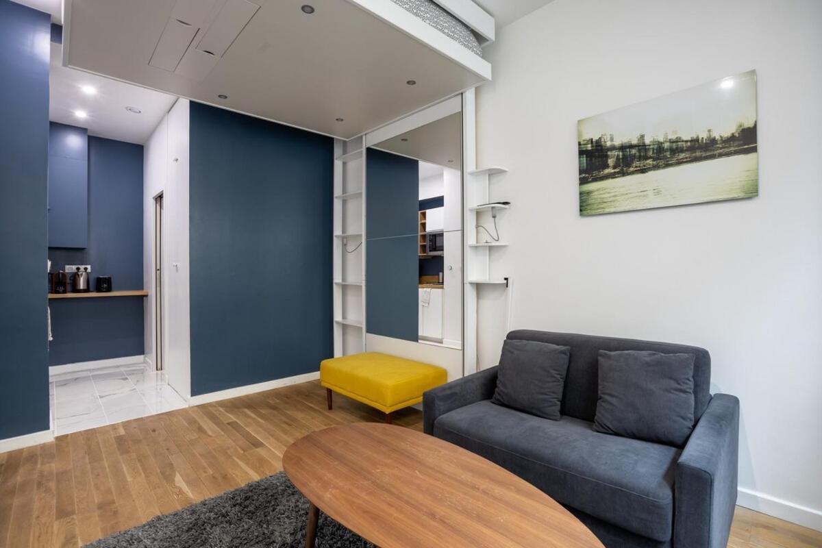 Cosy 1 - Grenelle Eiffel Tower Apartment